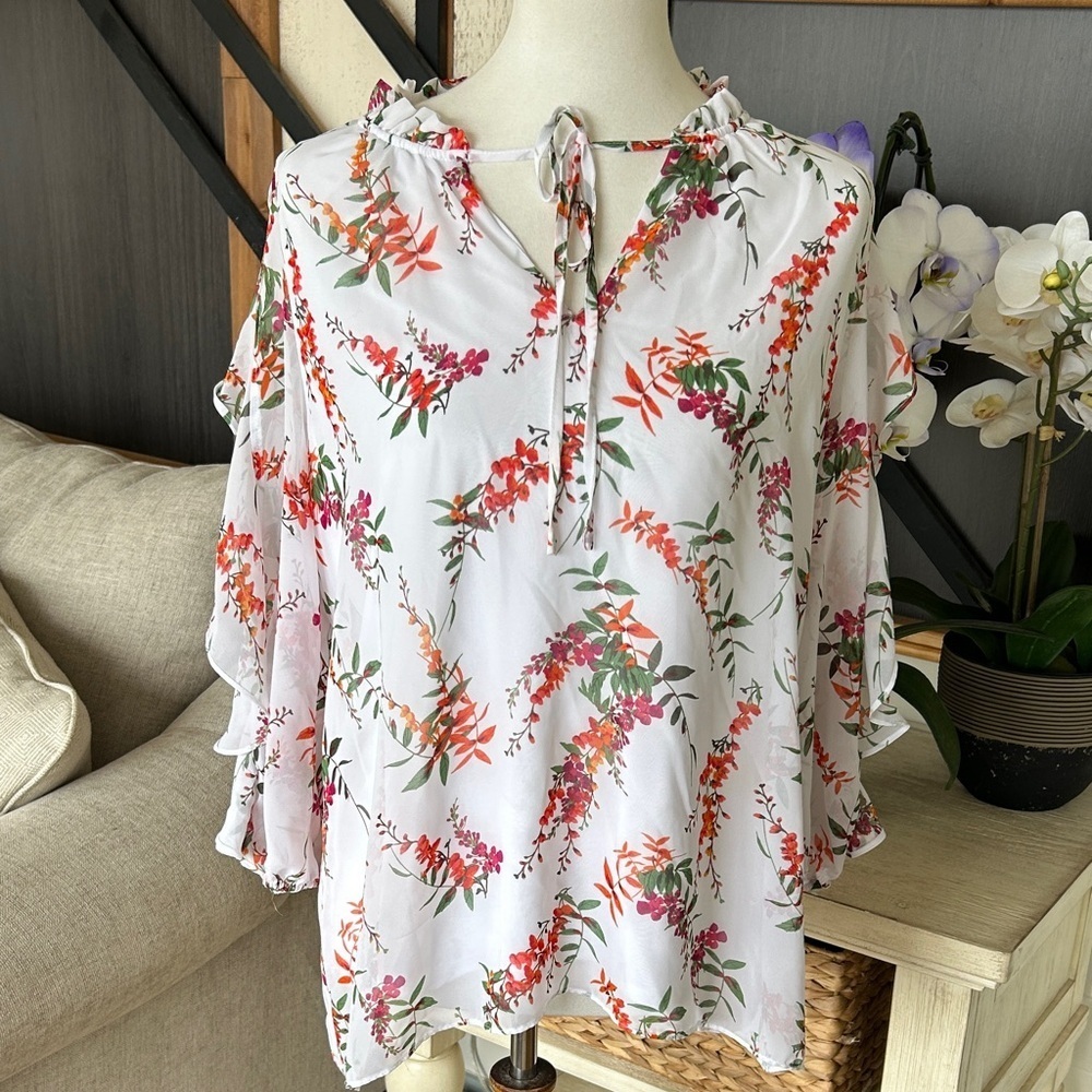 Worthington Floral Blouse - White with Red and Green size large - Picture 1 of 8